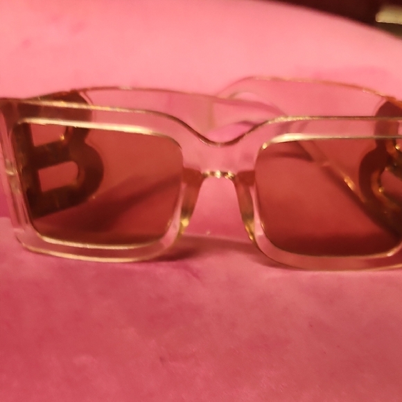 Balenciaga lookTransparent Sunglasses - Picture 2 of 8